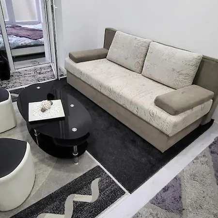 Apartment Lovely In Sarajevo