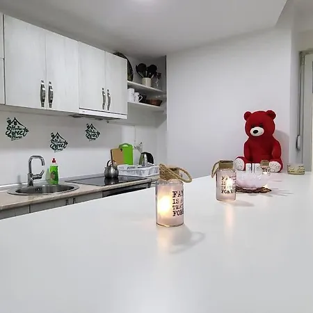 Lovely In Apartment
