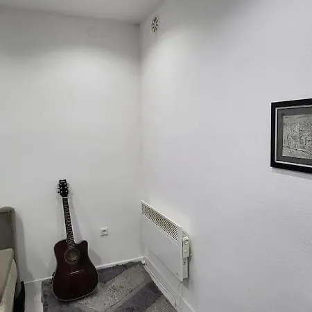 Apartment Lovely In Sarajevo