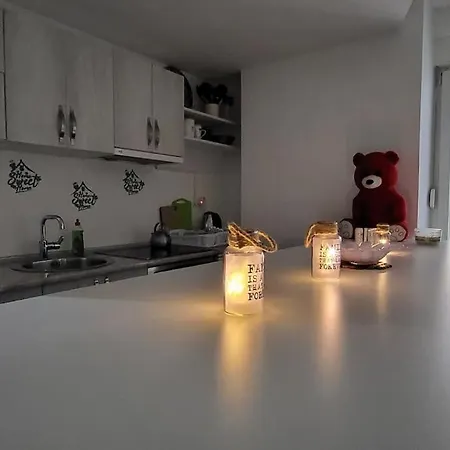 Lovely In Apartment